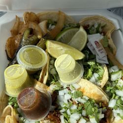 Taqueria El Poblano - Al pastor tacos