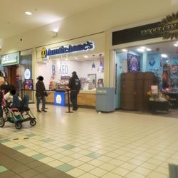Auntie Anne's