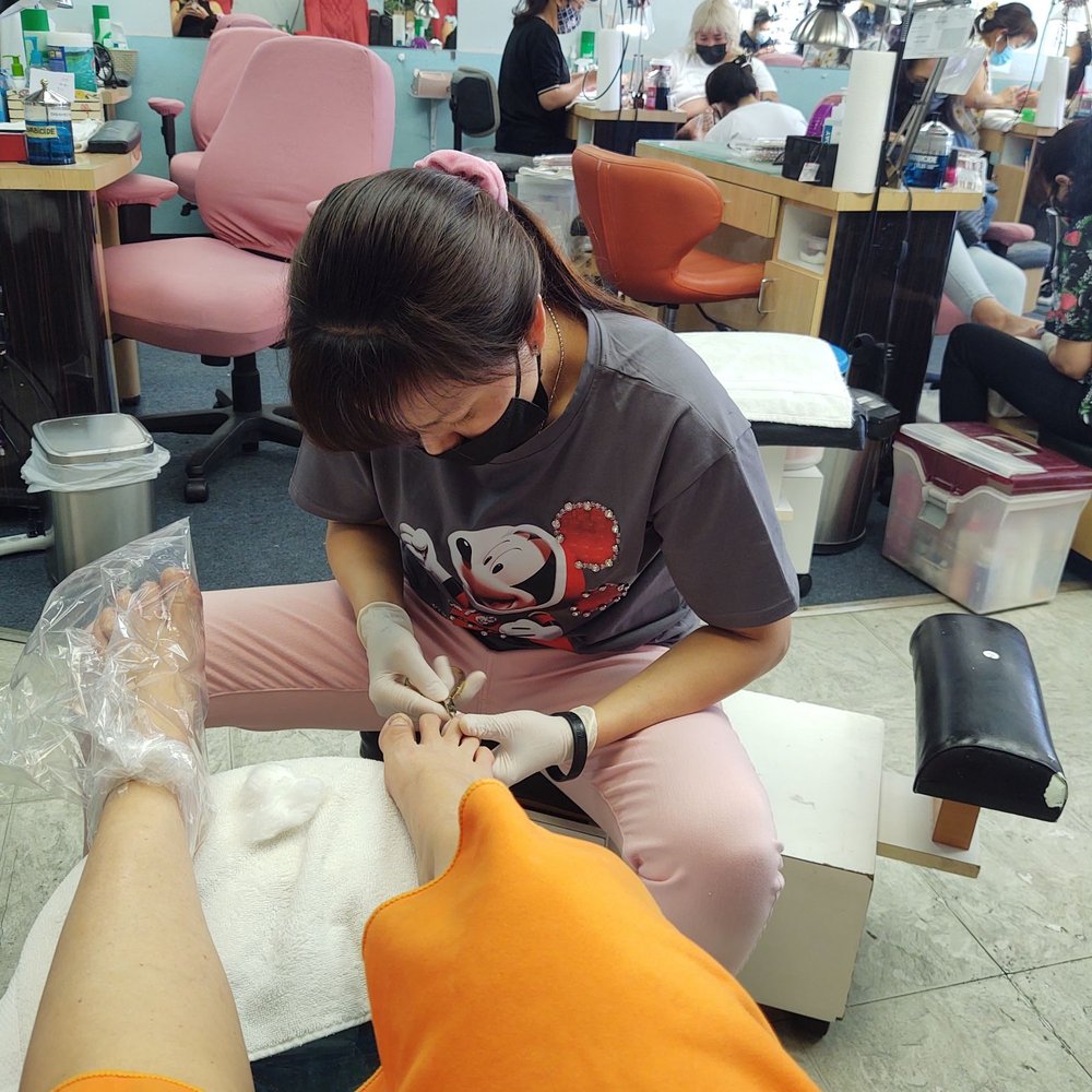Pedicure with Tammy. I come to this salon since 2009 and all of them are great. I recommend request an appointment first