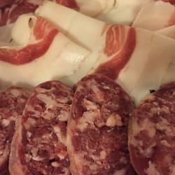 Osteria Beccalzù - Tagliere di salumi misti