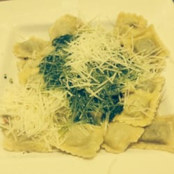 Garlic - Ravioles al pesto