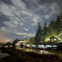 Lakeshore Inn