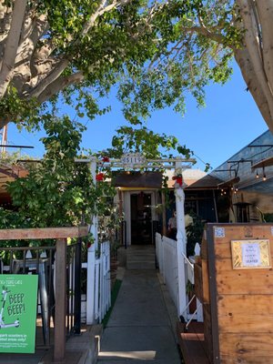 Fig Tree Cafe by null