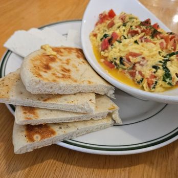 Cafe Los Feliz - Tomato Basil Eggs - Coffee & Tea Near Me - Los Angeles, California