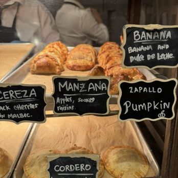 El Porteño Empanadas - sweet empanadas - Argentine Near Me - San Francisco, California El Porteño Empanadas - sweet empanadas - Argentine Near Me - San Francisco, California