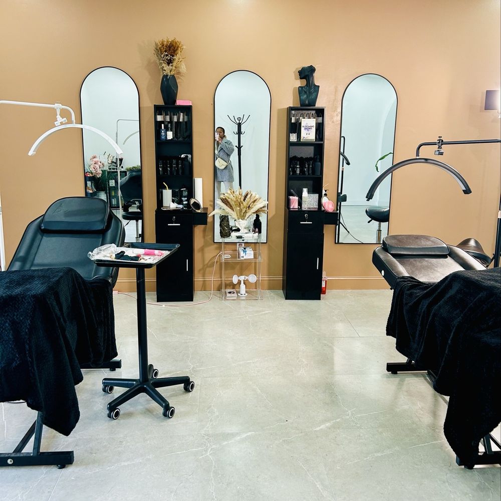 Modern Muse Spa - Eyelash Service Near Me - Hyattsville, Maryland Modern Muse Spa - Eyelash Service Near Me - Hyattsville, Maryland