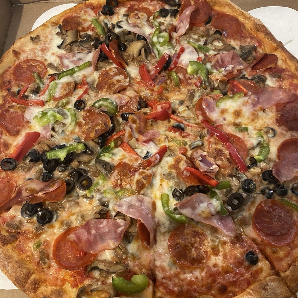 Mia's Pizzeria - Supreme Pizza - Pizza Near Me - Houston, Texas Mia's Pizzeria - Supreme Pizza - Pizza Near Me - Houston, Texas