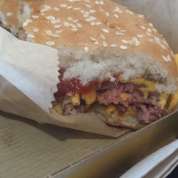 McDonald's - Quarter Pounder with Cheese - extremely undercooked, raw meat !!
