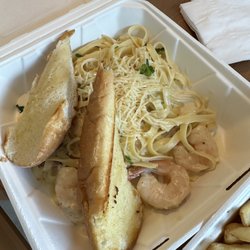 The Clubhouse Restaurant - Pasta Alfredo with Shrimp - yummy!