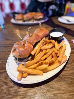 Jason Aldean's Kitchen + Bar by null