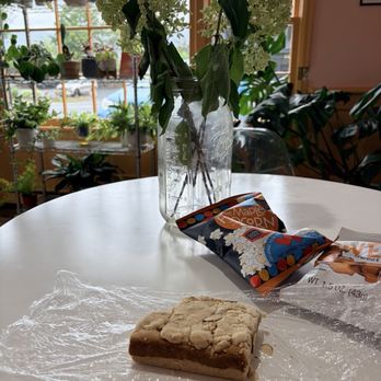 Canopy Juice - Almond frangipane marzipan bar - Juice Bars & Smoothies Near Me - Manchester, Vermont