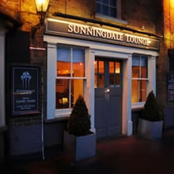 Sunningdale Lounge