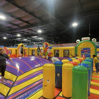 Fun box - Trampoline Parks Near Me - Escondido, California