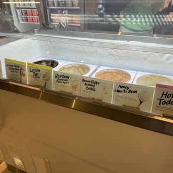 Jeni's Splendid Ice Creams - Flavors - Ice Cream & Frozen Yogurt Near Me - Los Angeles, California Jeni's Splendid Ice Creams - Flavors - Ice Cream & Frozen Yogurt Near Me - Los Angeles, California