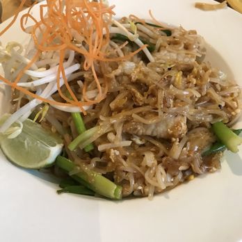 Kin'd - Beef pad Thai - Thai Near Me - Fresh Meadows, New York