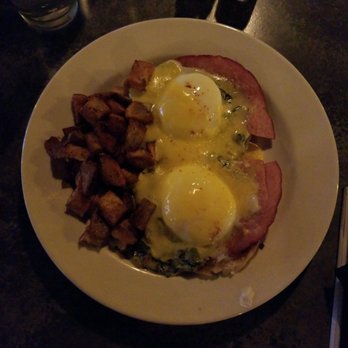 Broadway Brewery - Farmers Benedict - Brewpubs Near Me - Columbia, Missouri Broadway Brewery - Farmers Benedict - Brewpubs Near Me - Columbia, Missouri