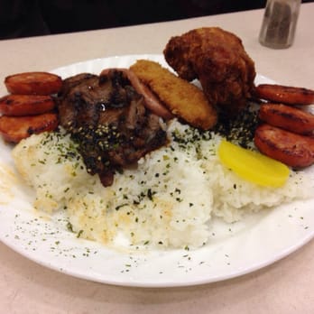 Zippy's Kahala - Zip pack with side of Portuguese sausage restaurant side - Diners Near Me - Honolulu, Hawaii Zippy's Kahala - Zip pack with side of Portuguese sausage restaurant side - Diners Near Me - Honolulu, Hawaii