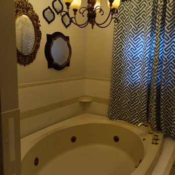 Beech Tree Inn - Hotels Near Me - Newport, Rhode Island