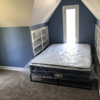 Perry Floors - Helped match the perfect carpet to match the dark blue walls. It's absolutely perfect! - Carpet Installation Near Me - Upland, California