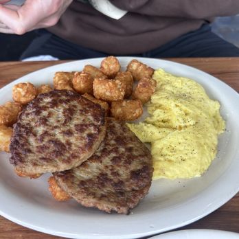 Twig And Leaf - Breakfast platter - Diners Near Me - Louisville, Kentucky Twig And Leaf - Breakfast platter - Diners Near Me - Louisville, Kentucky
