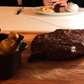 1700 Degrees Steakhouse - Delicious steak - Steakhouses Near Me - El Paso, Texas