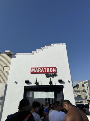 Marathon Burger by null