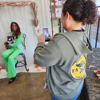Foster Army Animal Rescue - Canines & Crowns Fundraiser - Community Service/Non-Profit Near Me - Riverside, California Foster Army Animal Rescue - Canines & Crowns Fundraiser - Community Service/Non-Profit Near Me - Riverside, California