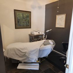 A Fox Salon Spa