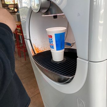 Wendy's - It's 2:55 and this Resturant isn't clean - Fast Food Near Me - Orlando, Florida Wendy's - It's 2:55 and this Resturant isn't clean - Fast Food Near Me - Orlando, Florida