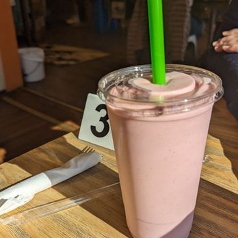The Farmhouse Cafe - Strawberry banana smoothie (good) - Breakfast & Brunch Near Me - Dunstable, Massachusetts The Farmhouse Cafe - Strawberry banana smoothie (good) - Breakfast & Brunch Near Me - Dunstable, Massachusetts