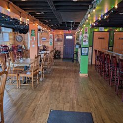 Candia Road Brewing - Inside