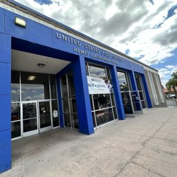 Exterior photo of US Post Office - Hemet, California Exterior photo of US Post Office - Hemet, California