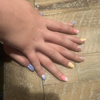 Luxx Nail Bar - Nail Salons Near Me - San Antonio, Texas