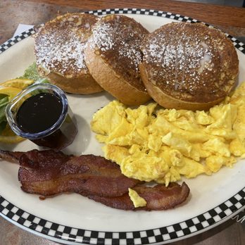 Black Bear Diner - Classic French Toast (780 cal) - Diners Near Me - Santa Clarita, California Black Bear Diner - Classic French Toast (780 cal) - Diners Near Me - Santa Clarita, California