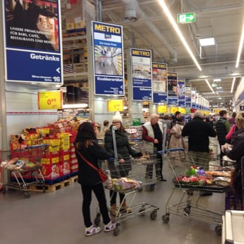 METRO - Wholesalers Near Me - Neuss, NW