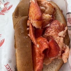Cousins Maine Lobster