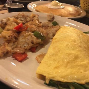 The Pan - Love the omelette - Pizza Near Me - Long Beach, California