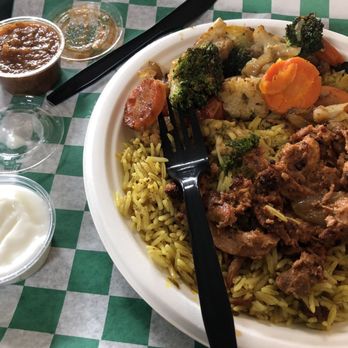 Damas Mediterranean Grill - Excellent food with yummy sauces - Middle Eastern Near Me - Exton, Pennsylvania