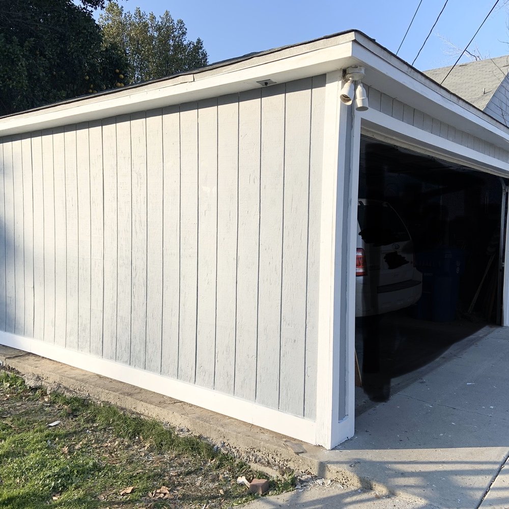 This the garage that was painted This the garage that was painted