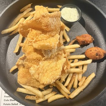 Middendorf's - Manchac - Not enough food - Seafood Near Me - Akers, Louisiana