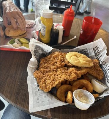 Christine's Firehouse by null