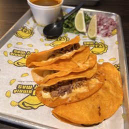 Birriadillas Con Consome