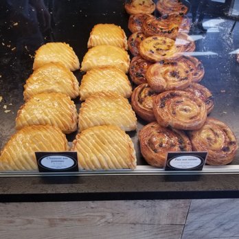 Sweet Wheat - Chaussons aux pommes ($4.60) and pain aux raisins ($4.40) - Bakeries Near Me - Redondo Beach, California Sweet Wheat - Chaussons aux pommes ($4.60) and pain aux raisins ($4.40) - Bakeries Near Me - Redondo Beach, California