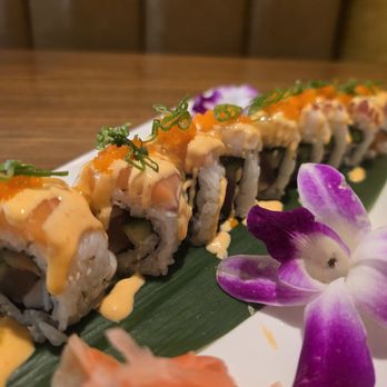 Youkoso Sushi - OMG roll - Sushi Bars Near Me - Rochester, New York