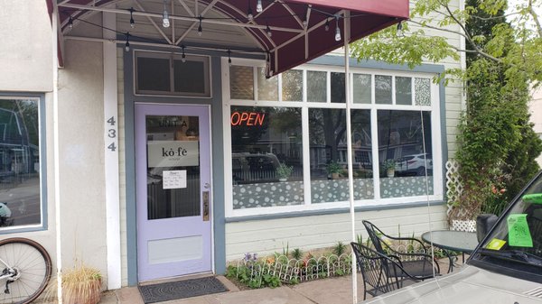 Kó-fē House by null