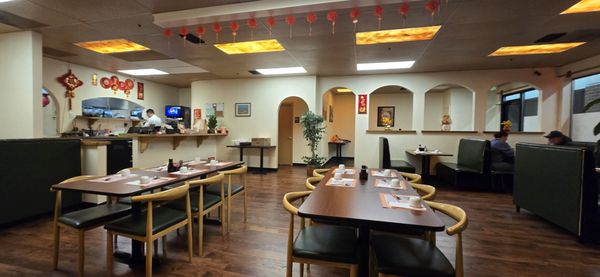 New Peking Chinese Restaurant by null