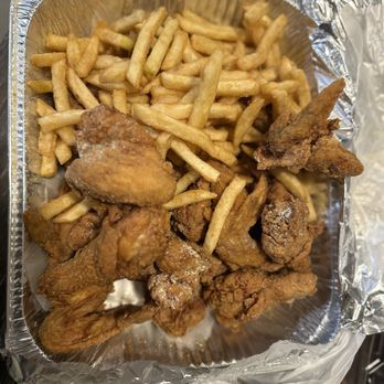 Ann Arbor Fish & Chicken - The food is delicious, it is a very clean place and they have perfect customer service, the food is 100% halal - Chicken Wings Near Me - Ann Arbor, Michigan