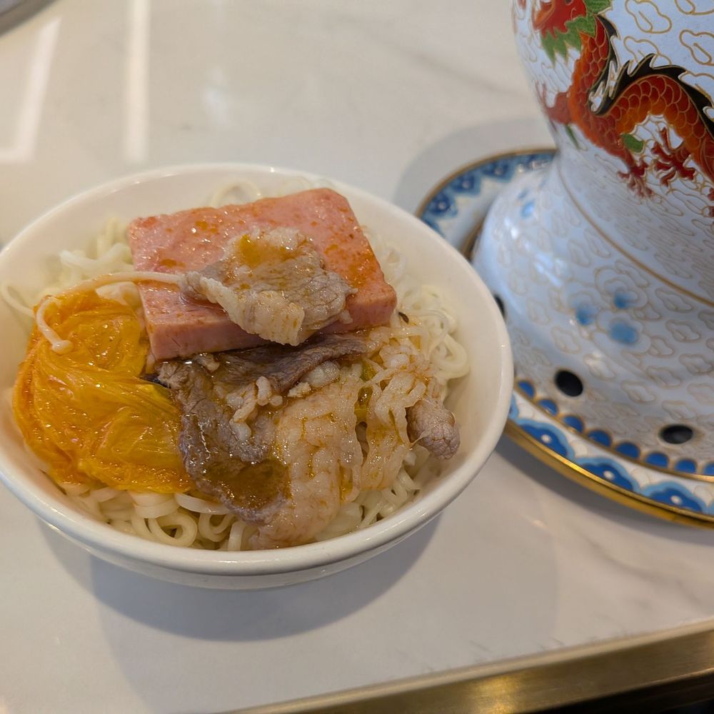 Hotpot Champ - Tomato beef pot, 1st serving with noodles - Hot Pot Near Me - San Francisco, California
