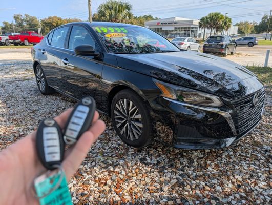 Automotive Locksmith Services - LOST ALL KEYS? No problem, we've got you covered. We will come to you and originate  a new  key so you go back on the road again!

LOCKOUT SERVICE! Locked out of your vehicle? No worries!

We will come and open your door in few minutes...