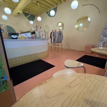 Kate's Ice Cream - interior - Ice Cream & Frozen Yogurt Near Me - Portland, Oregon Kate's Ice Cream - interior - Ice Cream & Frozen Yogurt Near Me - Portland, Oregon